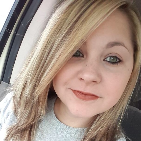 Meet your Posher, Betsy - Picture 1 of 1